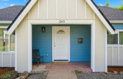 265 N 2ND St, StHelens, OR 97051