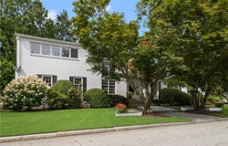 5 Barbour Drive, Providence, RI 02906