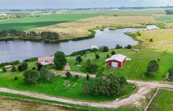 46924 298th St, Beresford, SD 57004