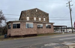 363 W 6th St, Waldron, AR 72958