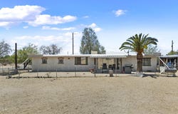 3130 E 15TH Avenue, Apache Junction, AZ 85119