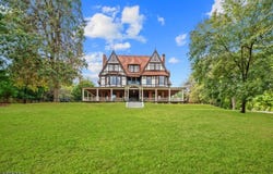 30 N Mountain Ave, Montclair Twp., NJ 07042-1841