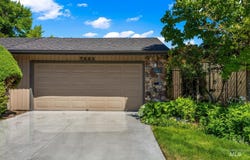 7223 W Cascade Dr, Boise, ID 83704