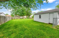 22848 Almond Avenue, Eastpointe, MI 48021