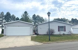229 Cadgewith E, Lansing, MI 48906