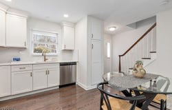 130 Sunrise Dr, Long Hill Twp., NJ 07933-1947