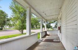 210 W 2nd Ave, Flandreau, SD 57028