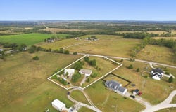5109 S 163rd Road, Bolivar, MO 65613