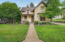347 N Madison Street, Marshall, MI 49068