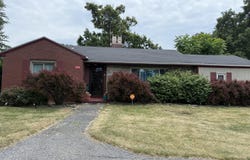 5601 Connecticut Street, Merrillville, IN 46410