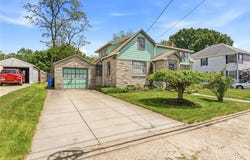 34 Intervale Road, Cranston, RI 02910