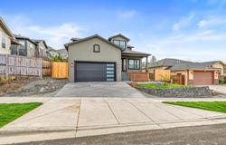 4424 Park Ridge Drive, Medford, OR 97504