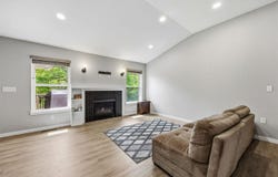 1041 Dubs Dr, IowaCity, IA 52246