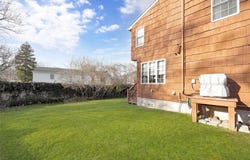 270 Idle Hour Boulevard, Oakdale, NY 11769