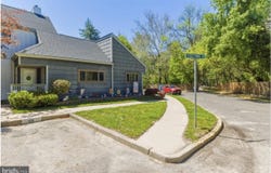 1 GEORGETOWNE, LINDENWOLD, NJ 08021