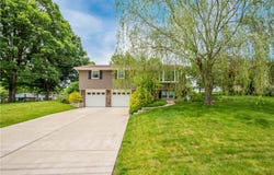 1116 Mcgovern Rd, Chartiers, PA 15342