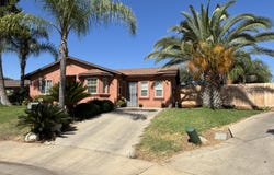 579 N Lemona Street, Woodlake, CA 93286