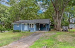 112 Cedar Street, Westminster, SC 29693