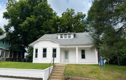 131 Lincoln Ave, Newport, TN 37821