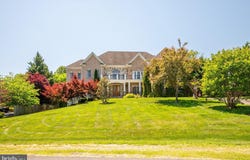 1002 SHERMAN Court, GREAT FALLS, VA 22066