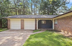 104 Holly Trail, Brandon, MS 39047