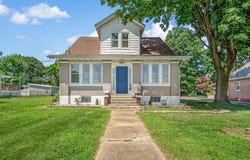 611 N Market Street, Waterloo, IL 62298