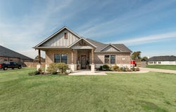 327 Lovers Lane, Terrell, TX 75160
