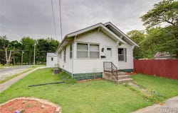 701 E Chestnut Street, Gillespie, IL 62033