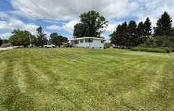 7301 US 322, Cranberry, PA 16323