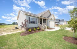 152 Royal Avenue, Selma, NC 27576