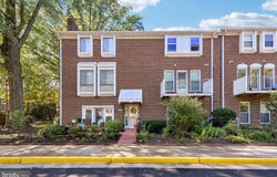 3674 PERSIMMON Circle, FAIRFAX, VA 22031