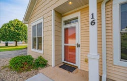 15 Corner Stone Way, Fitchburg, WI 53711