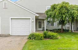 171 Hunters Lane NE, Rockford, MI 49341