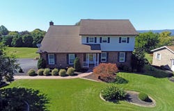 19 OBSIDIAN Drive, CHAMBERSBURG, PA 17202