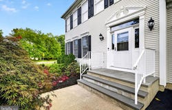 86 CHICORY Lane, PENNINGTON, NJ 08534