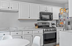 5205 S 13th St, Milwaukee, WI 53221