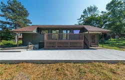 433 Chestnut Road, Seven Hills, OH 44131