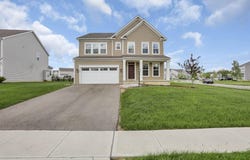 592 Courtright Drive E, Pickerington, OH 43147