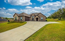 1212 Mary Ellis Drive, Springtown, TX 76082