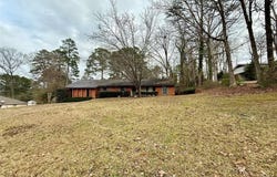 2104 Greenbriar Dr, Ruston, LA 71270