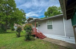 203 E Douglas Street, Jefferson, TX 75657