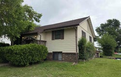 540 S 8th St, Akron, IA 51001