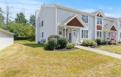 97 Olde Stone Lane, Lancaster, NY 14086