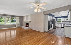49 Lakeview Drive, Belleville, IL 62223