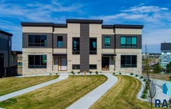 2720 S Oriya Pl, Sioux Falls, SD 57106