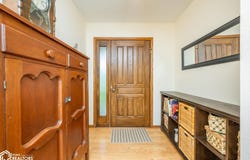 209 S Vine Avenue, Lacona, IA 50139