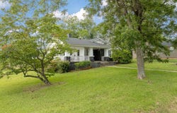 101 W 3rd Avenue, Easley, SC 29640