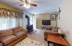 1287 Harvey Creek Road, Hamlin, WV 25523