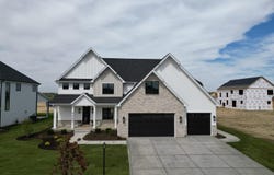 13256 Waterleaf Drive, St. John, IN 46373