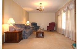 110 E Avenue I, Hooks, TX 75561